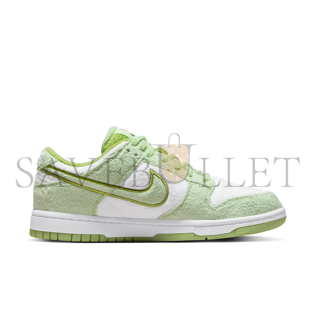 NIKE DUNK LOW SE DQ7579-300